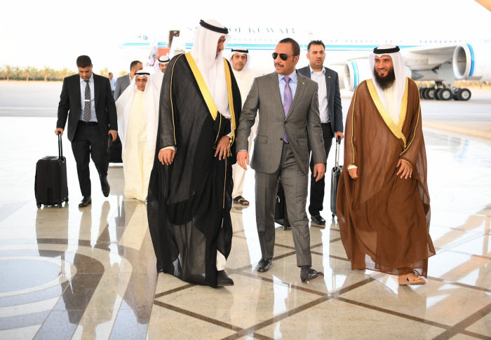 الغانم: الكويت تمتلك رصيداً أخلاقياً يساعدها  على الانتصار في معارك السلام